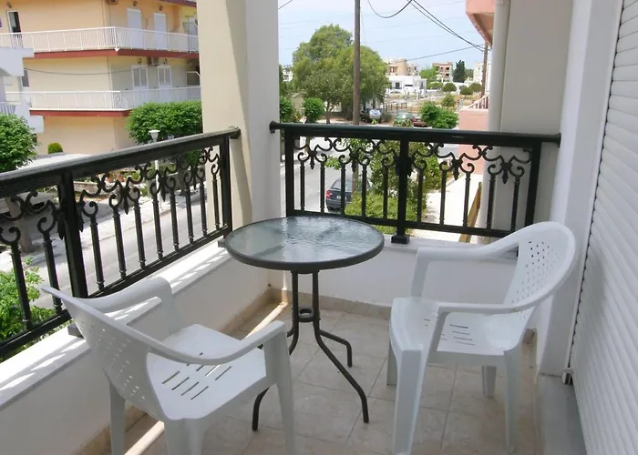 Kostas 2 Apartment *