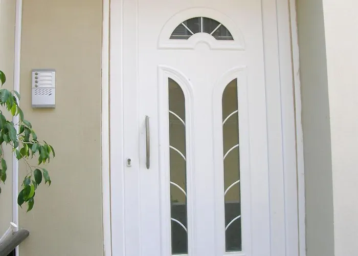 Kostas 2 Apartment *