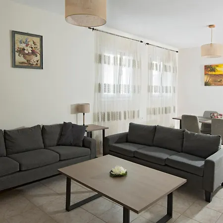 Kostas 2 העיירה קוס